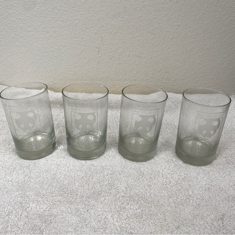 Vintage San Diego Zoo Giant Panda Glasses Set of 4 Collectible Contemporary